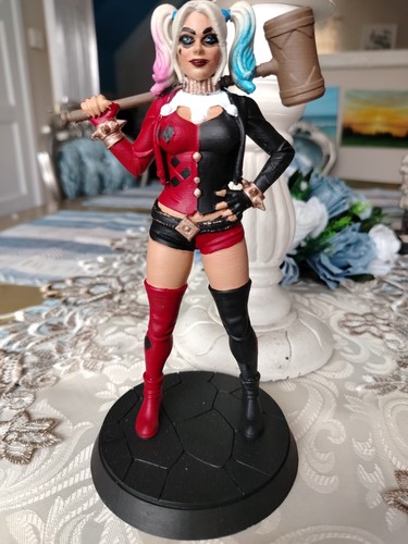 Harley quinn handpainted - harley,
