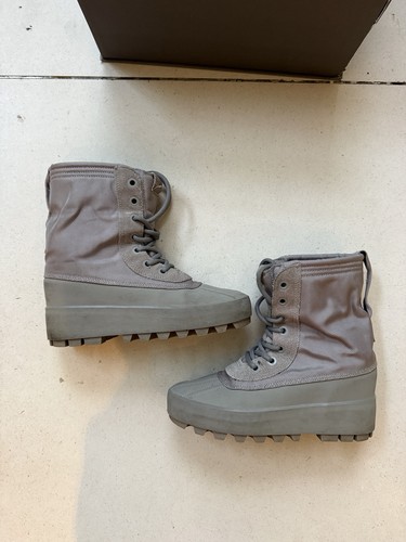 Yeezy 950 moon - yeezy,
