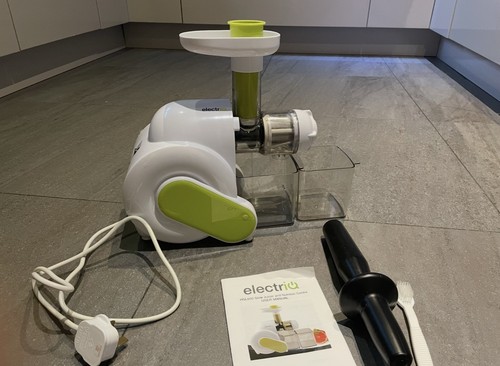 Electriq horizontal slow - horizontal,