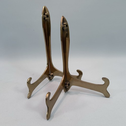 Vintage brass plate display - vintage,