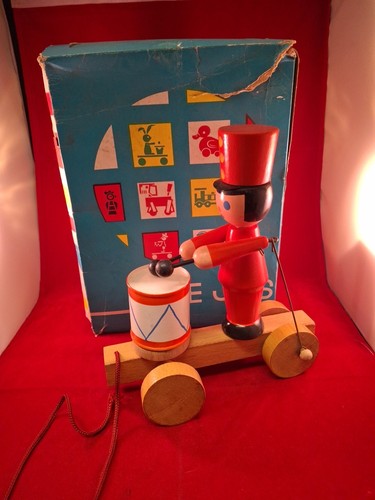 Jas wooden toys pull - de,