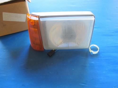 Right headlight with amber - with,