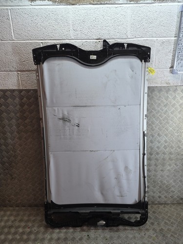 Panoramic sunroof frame with - ,