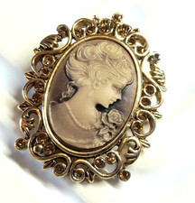Retro Cameo Brooch Something