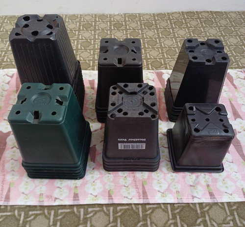 9cm square and - 9cm, tall