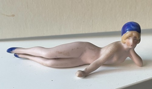 Nude bathing beauty - lady, woman