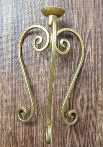 Ornate gold scroll - ornate,