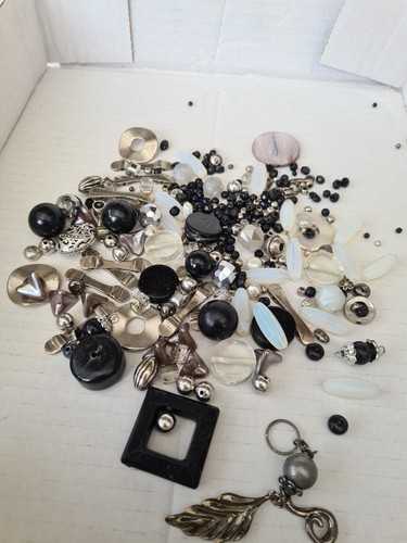 Mixed grey black white - black,