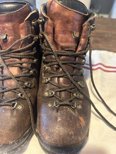 Scarpa walking boots - size, 8