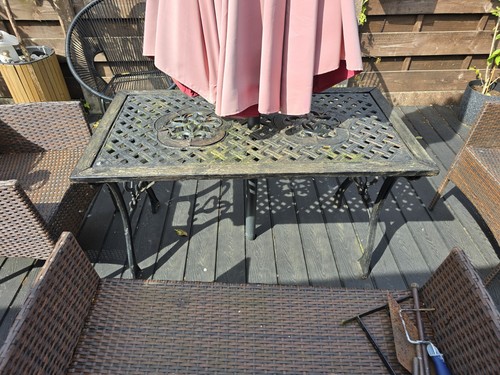 Cast iron garden - cast,