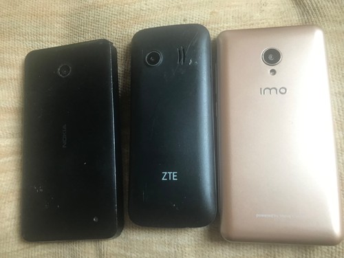 Three vintage mobile phones - x3,