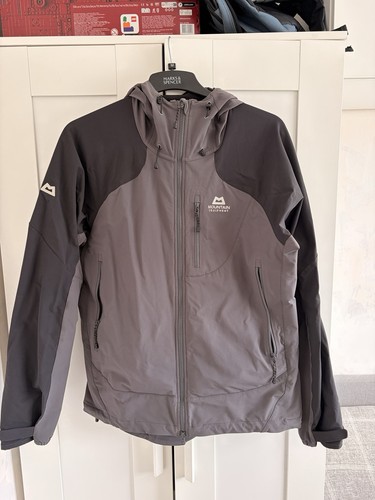 Mountain equipment soft shell - soft,