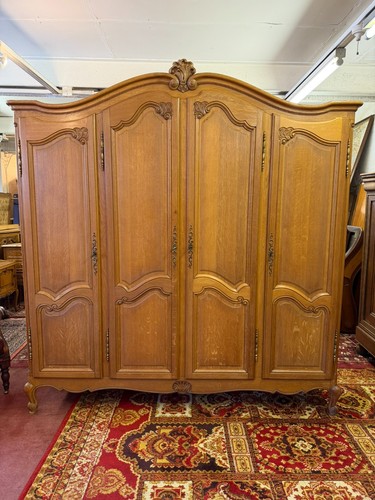 Quality french carved oak - french, four