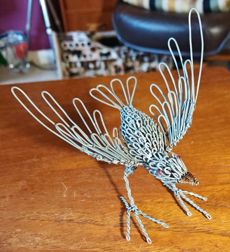 Metal wire red eye - red, bird