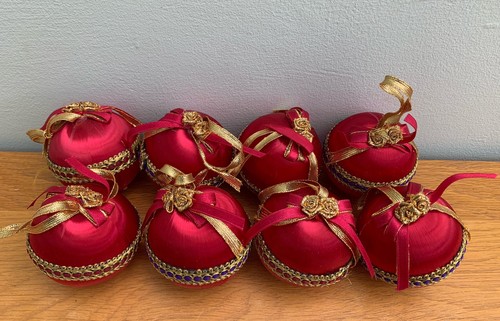 Vintage red and - gold, large