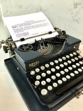 Vintage Royal P two-tone