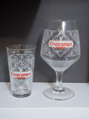 Cruzcampo pint half - half,