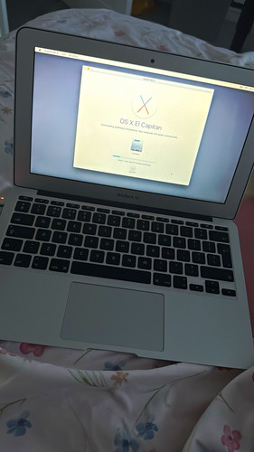 Apple macbook air 11in - 11in, (2015)
