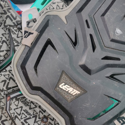Leatt body armour - leatt,