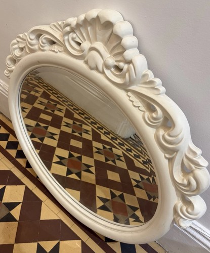 Cream oval wall - cream,