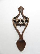 WOODEN WELSH LOVE SPOON HEARTS