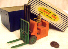 DINKY VINTAGE BOXED MODEL