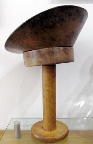 Antique belgium milliners - belgium,