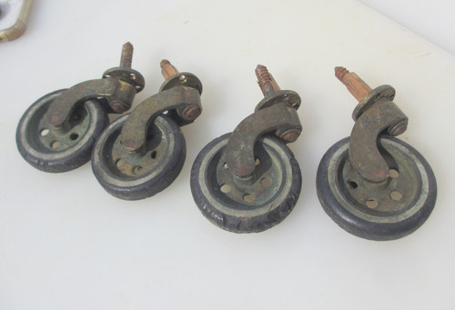 Vintage brass rubber - &,