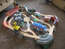 Toys R Us Wooden Train Set