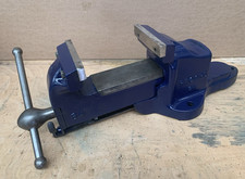 Record No.84 Quick Release Bench Vice 4½",  "non-marking" jaws, Made in England.