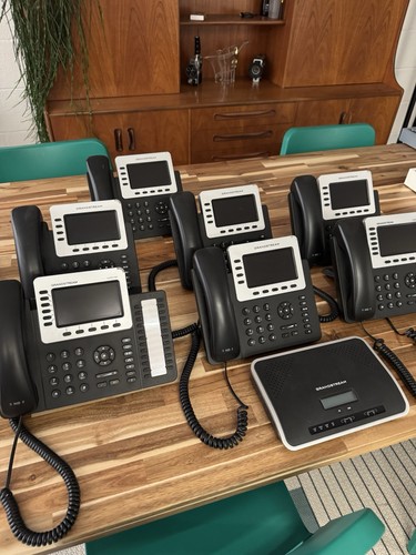 Grandstream voip phone - voip,