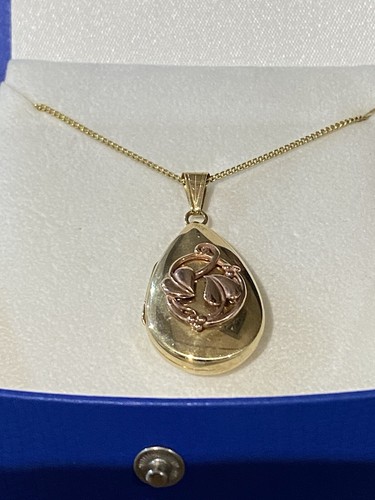Beautiful present rare clogau - rare,
