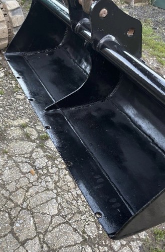 4ft ditching bucket 30mm - 30mm, pins