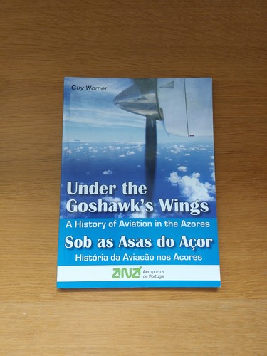 Under the goshawk - under, wings