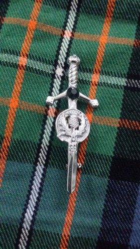 Scottish thistle round kilt - round,