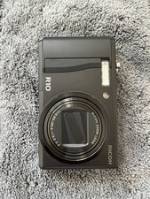RICOH R10 Digital Camera with