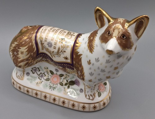 Royal crown derby - crown, paperweight