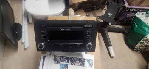 Audi concert stereo - ,
