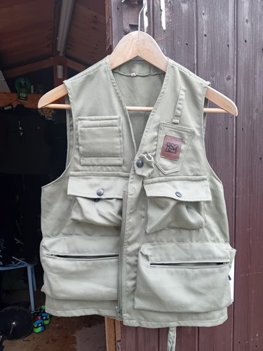 Medium hardy fly fishing gilet - medium,