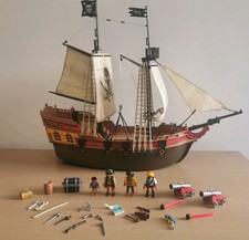 Play-Mobil Pirate Ship #5135 With Figures / Cannon & Accessories... 