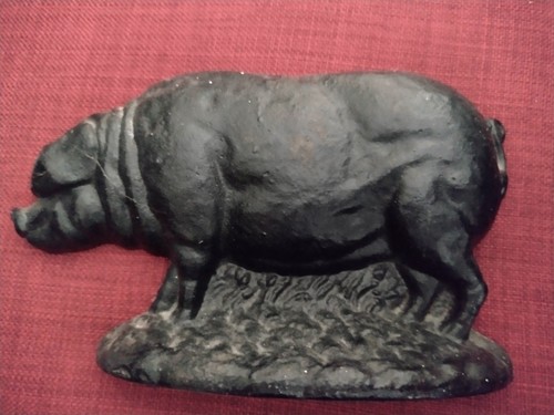 Vintage cast iron pig door - pig,