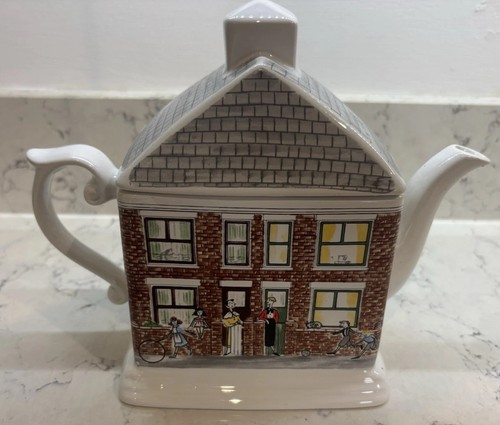 Ringtons tea wade 1950s house - wade,