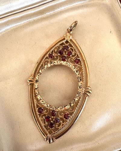 Heavy carat yellow - yellow, gold