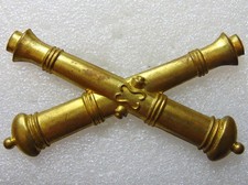 Large Brass Crossed Cannons
