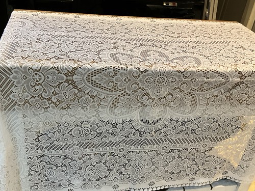 Beautiful large lace - large,