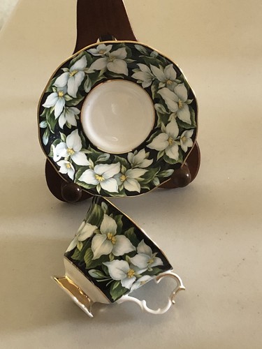 Vtg royal albert bone china - royal,