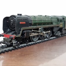 Tri-ang R259 BR Britannia 7MT 4-6-2 Loco 70000 Green OO Gauge Unboxed