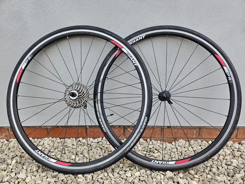 Giant pr2 road - wheels,, 700c