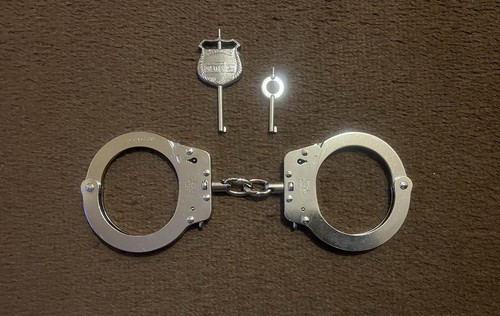 Extremely rare hiatt handcuffs - rare,