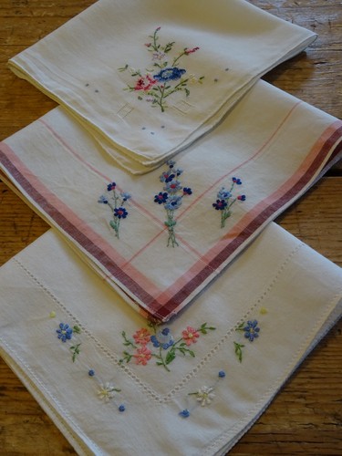 Vintage ladies embroidered - 3,